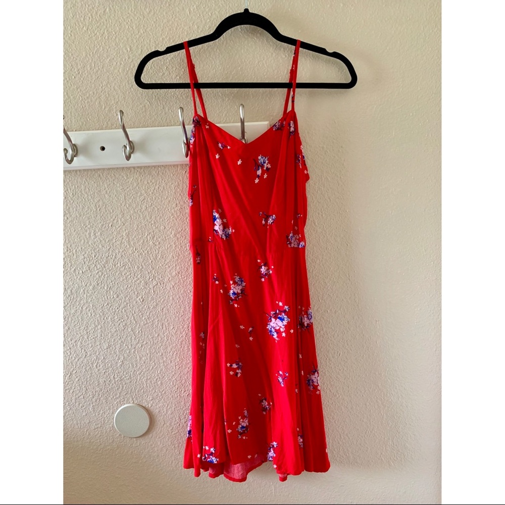 Red Floral Flowy Dress | Cotton On